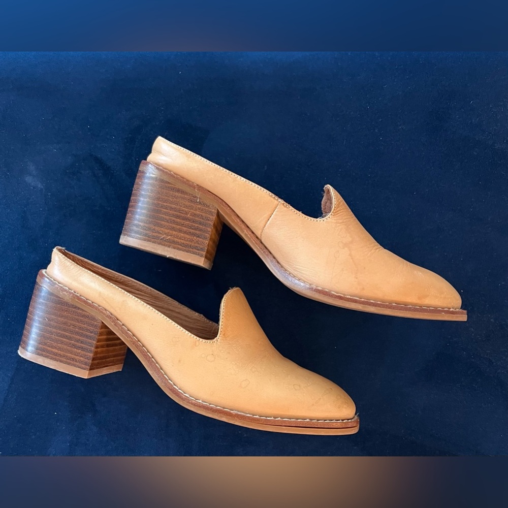 Jeffrey Cambell Morrigan Prairie Lagan Look Loafer Mule Tan Leather SZ 8.5